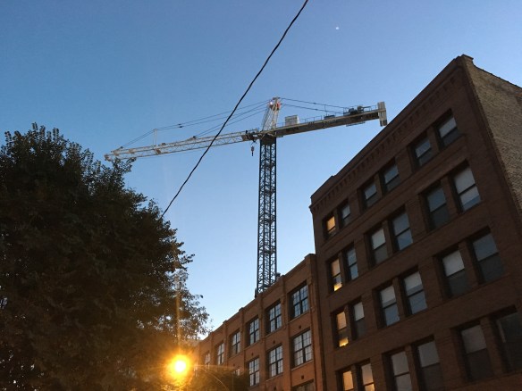 900 West tower crane