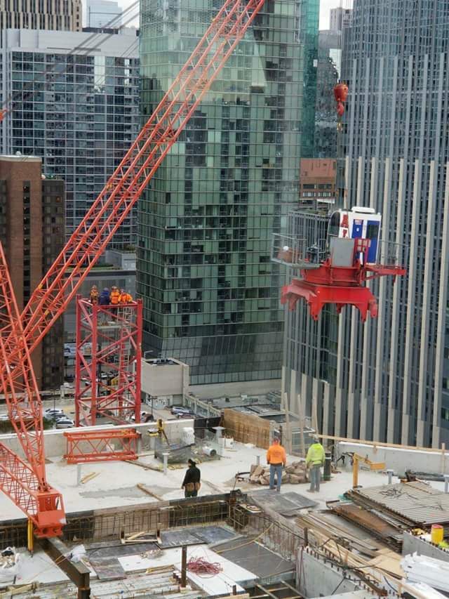 Simpson Querrey tower crane removal