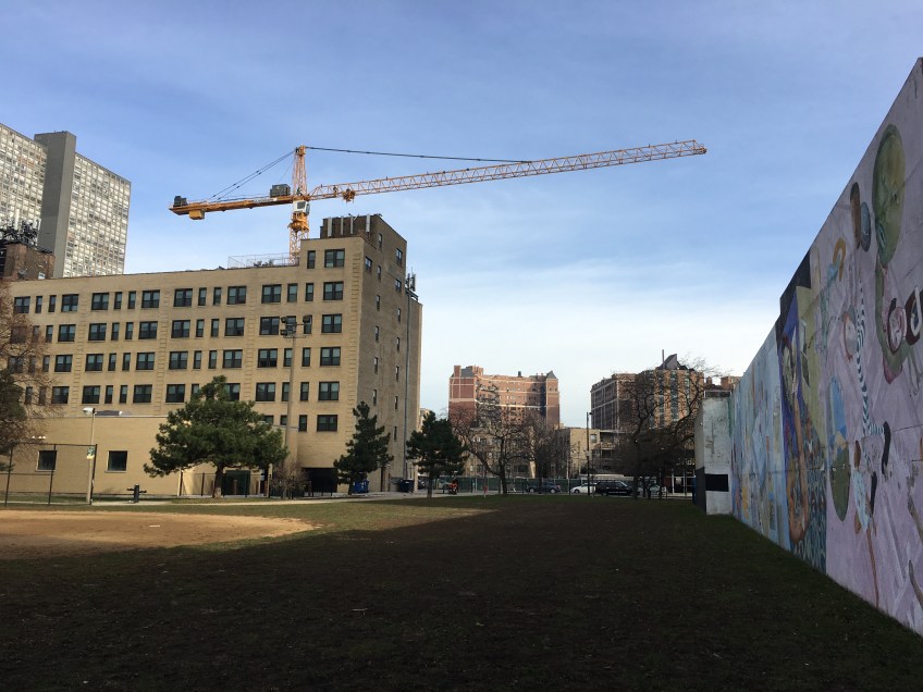 3833 North Broadway tower crane