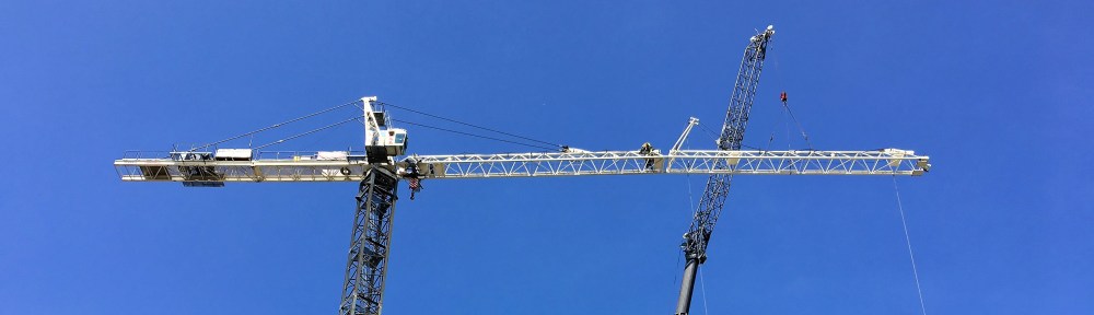 Hyatt House West Loop tower crane assembly