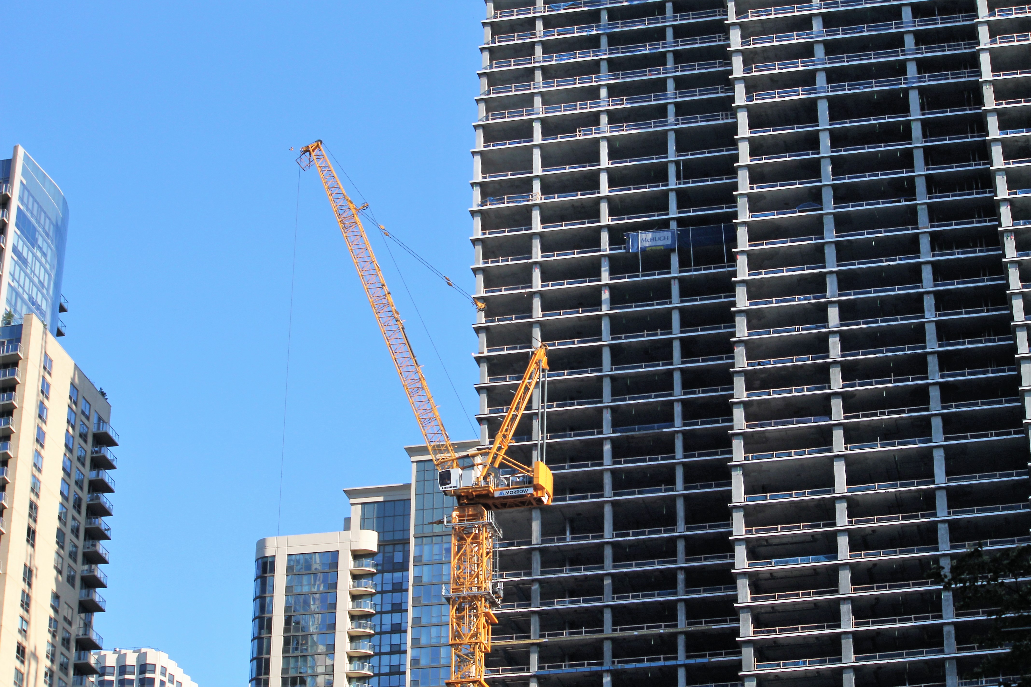 Vista Tower East Tower Crane