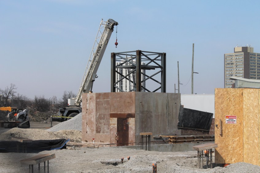 2050 W Ogden (The Gateway Apartments)