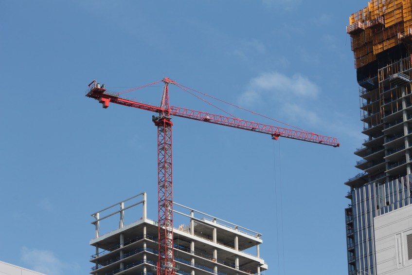 23 W Chicago (One Chicago) C