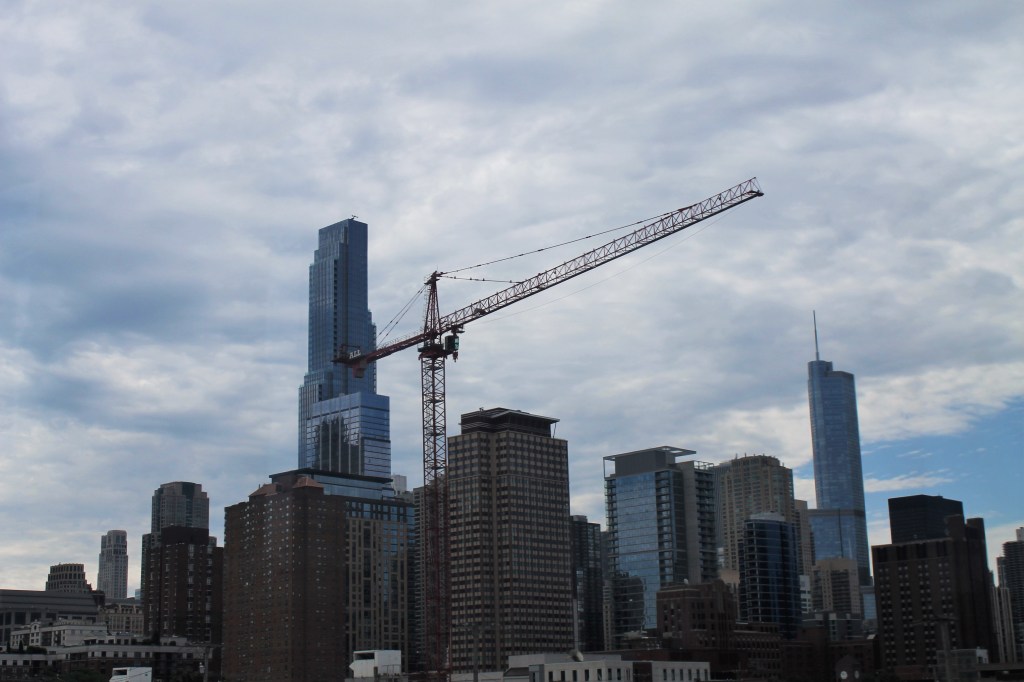 920 North Wells tower crane 1