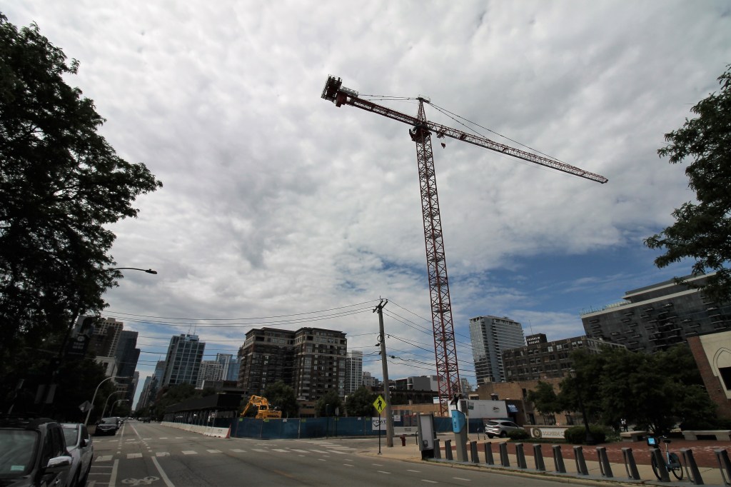 920 North Wells tower crane 7