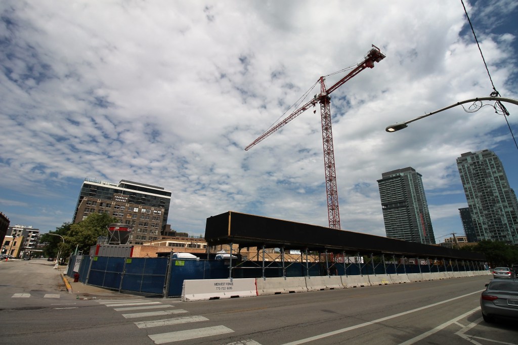 920 North Wells tower crane 9